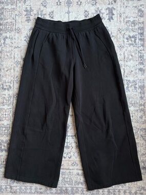 Lululemon Scuba Wide-Leg Pant SHORT